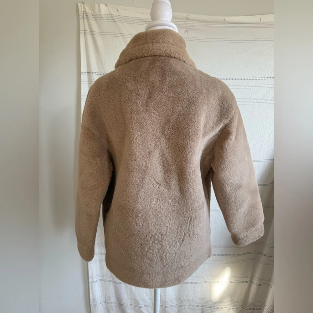 Winter fleece coat. Size S - Picture 5 of 5